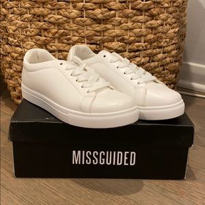 BRAND NEW IN BOX Missguided White Lace Up Trainers